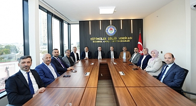 Eğitim-Bir-Sen İstanbul 4 No’lu Şube’ye iadeiziyaret