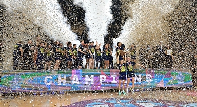FIBA Kadınlar Süper Kupa'da şampiyon Fenerbahçe! Üçüncü kez kupanın sahibi oldu