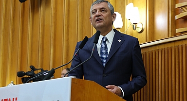 Özgür Özel'den fon soruşturmasında çifte standart iddiası: “2,2 milyar lirayla suçlanan kişi VIP'den girdi, özel asansörle çıktı”